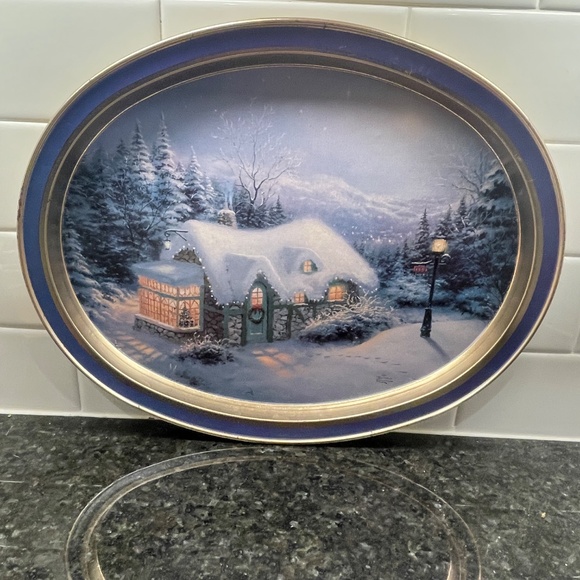 Thomas Kincade Christmas Tin Tray - Picture 2 of 6